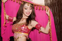 Jennifer Phạm xinh đẹp hút hồn ở hậu trường Vip Dance 2016