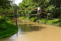 Cháy lớn ở làng du lịch Tiền Giang, nhiều du khách hốt hoảng