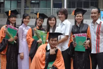 Cuộc sống lứa đôi của dàn diễn viên phim “Cổng mặt trời“