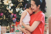 Hà Tăng cùng con trai đón Giáng sinh sau tin đồn mang bầu