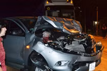 Đua xe trên quốc lộ, một người tử vong, ba xe hơi bị “vạ lây” 