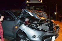 Đua xe trên quốc lộ, một người tử vong, ba xe hơi bị “vạ lây” 