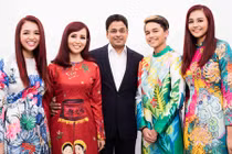 Loạt ảnh gia đình của hoa hậu hạnh phúc nhất Việt Nam