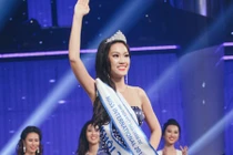 Hành trình tỏa sáng của Á khôi Áo dài VN Phương Linh