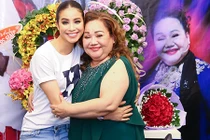 Phạm Hương bí mật tổ chức sinh nhật cho NSND Ngọc Giàu