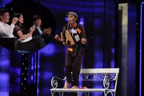 Thí sinh cosplay Hoài Linh “gây sốt” Học viện danh hài