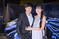 Lý Hải tình cảm đưa vợ bầu sắp sinh đi xem phim