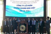 Cổ phiếu Bản Việt kịch trần, ông Tô Hải "đút túi" 200 tỷ