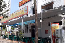 Nắng nóng kỷ lục, hàng quán vỉa hè Hà Nội ế thảm