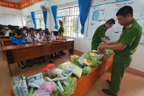 Đắk Lắk: Phát hiện 25 học sinh mua hóa chất về chế tạo pháo nổ