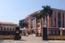 Chuyển trụ sở UBND TP Hạ Long, nhường đất vàng xây tòa tháp đôi