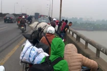 Hải Dương: Hai người nhảy cầu tự tử