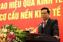 Nhìn lại những vụ lùm xùm cả nhà làm quan, cả họ làm quan