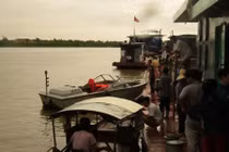 Tin mới vụ cả nhà tử vong do chìm tàu trên sông Hồng