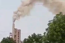 Khói bụi “hình rồng" từ Xi măng Hoàng Thạch trùm khu dân cư