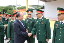 Hình ảnh Thủ tướng Nguyễn Xuân Phúc làm việc tại Quảng Ninh