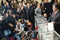 Tổng thống Ukraine xúc tiến đàm phán thành lập liên minh