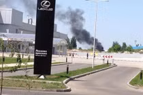 Ly khai Ukraine chuẩn bị tổng tấn công sân bay Donetsk