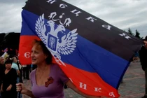 Tổng thống Ukraine ký luật tự trị đặc biệt cho vùng Donbass