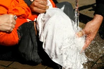 Hé lộ những kỹ thuật thẩm vấn tàn bạo của CIA