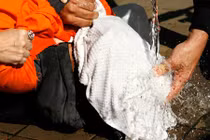 Hé lộ những kỹ thuật thẩm vấn tàn bạo của CIA