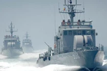 Nóng: Tàu Hàn Quốc, Triều Tiên bất ngờ đấu pháo trên biển