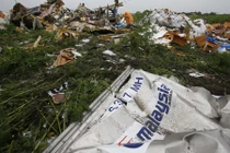 Hiện trường vụ MH17 ở Ukraine bị bỏ rơi?