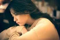 Ham lấy trai tân, giờ đây tôi khóc cạn nước mắt, chẳng biết làm sao?