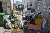 Chống dịch COVID-19: Thêm thách thức từ quản lý chất thải