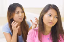 Cuộc điện thoại của em chồng và mẹ chồng khiến tôi tức tím mặt bầm gan