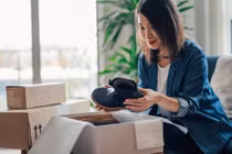 Giữ giày thế nào... không bị mốc, chẳng mất form?