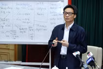 Video: Phó TT Vũ Đức Đam đưa biện pháp mới dập dịch Covid-19 giai đoạn 2
