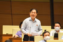 ĐBQH Phan Xuân Dũng thảo luận về kế hoạch phát triển KT-XH tại kỳ họp thứ 1 Quốc hội khoá XV