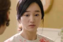 Ngày cưới mẹ chồng tặng 4 cây vàng, việc sau đó khiến tôi choáng váng