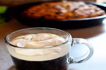 Lạ mắt với cách pha cafe của người Ireland