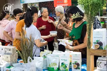 Vỏ bưởi sấy dẻo của Nông Lâm Food TP HCM