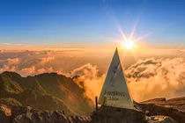 Dãy núi nào cao nhất Việt Nam?