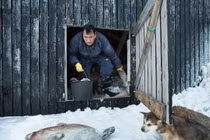 Cuộc sống khắc nghiệt ở vùng đất lạnh giá giáp Bắc Cực