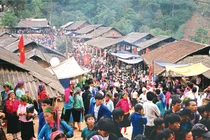 Chợ tình Khau Vai ở tỉnh nào, bán hàng gì?