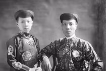 Vị vua không động đến phụ nữ khiến mỹ nhân úa tàn ở hậu cung