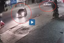 Video: Taxi lấn làn đâm vào ôtô chạy chiều ngược lại