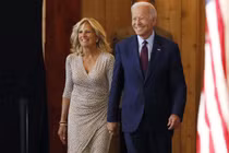 Hé lộ 5 lần cầu hôn vợ của ông Joe Biden
