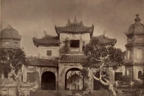 Ảnh hiếm chùa Báo Ân bên hồ Hoàn Kiếm từ 100 năm trước