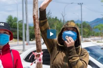 Video: Hết cách ly, gia đình ở Đà Nẵng quay lại tiếp tế cho cả xóm