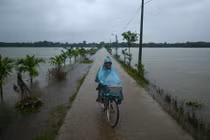 Cảnh mưa lũ Việt Nam trong chùm ảnh thiên tai 2020