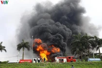 Cháy kho hóa chất Long Biên: Không khí có chất hóa học vượt chuẩn gần 20 lần