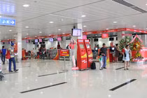 Khách nhổ nước bọt vào nhân viên hàng không Vietjet