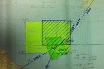 Cứu hộ VN tiếp cận vết dầu loang nghi máy bay Malaysia rơi