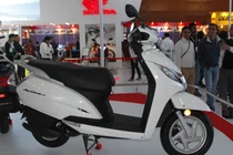 Xe ga Honda giá rẻ 20 triệu đồng... lên cơn sốt