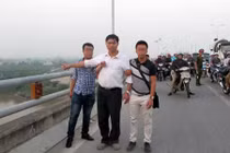 BS Cát Tường không ném xác nạn nhân xuống sông Hồng?